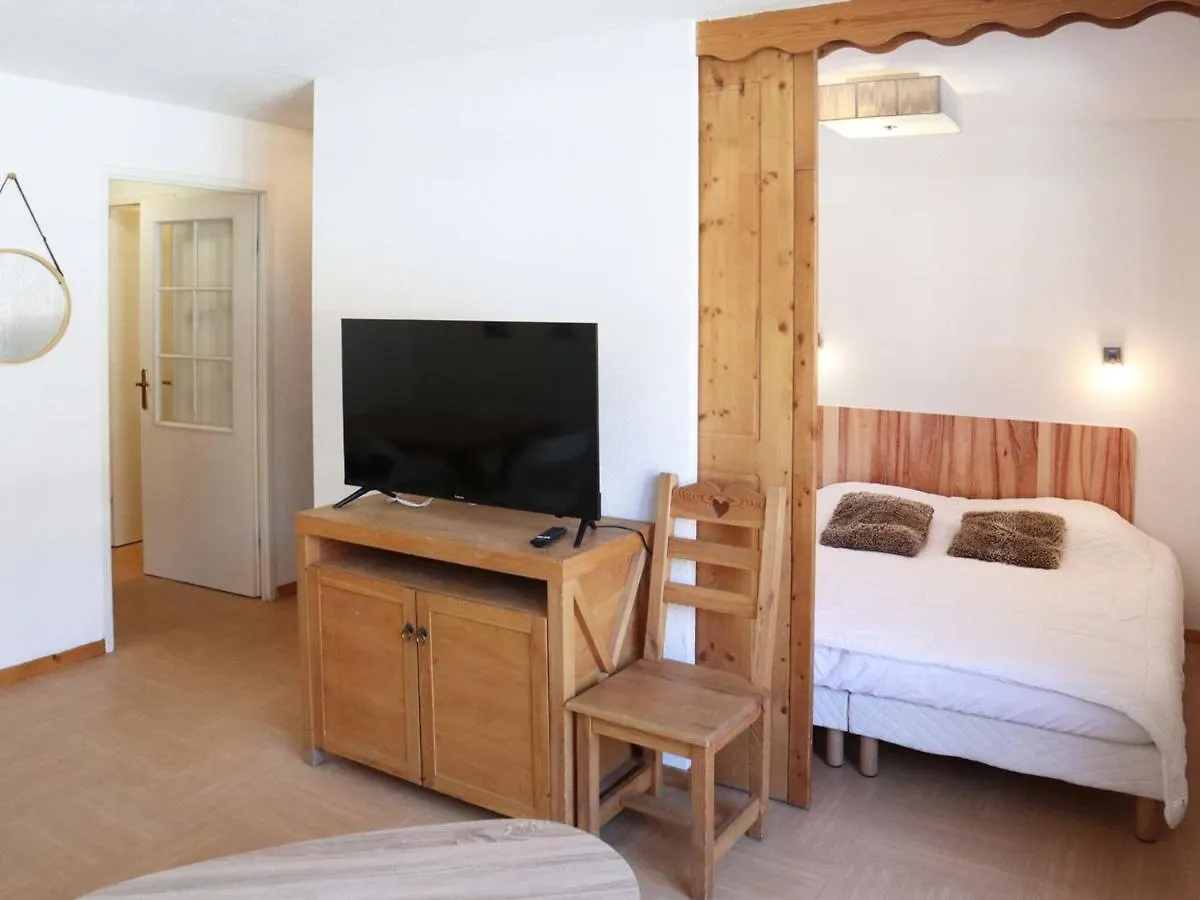 Appartement Skis Aux Pieds Avec Piscine Les Orres Apartment