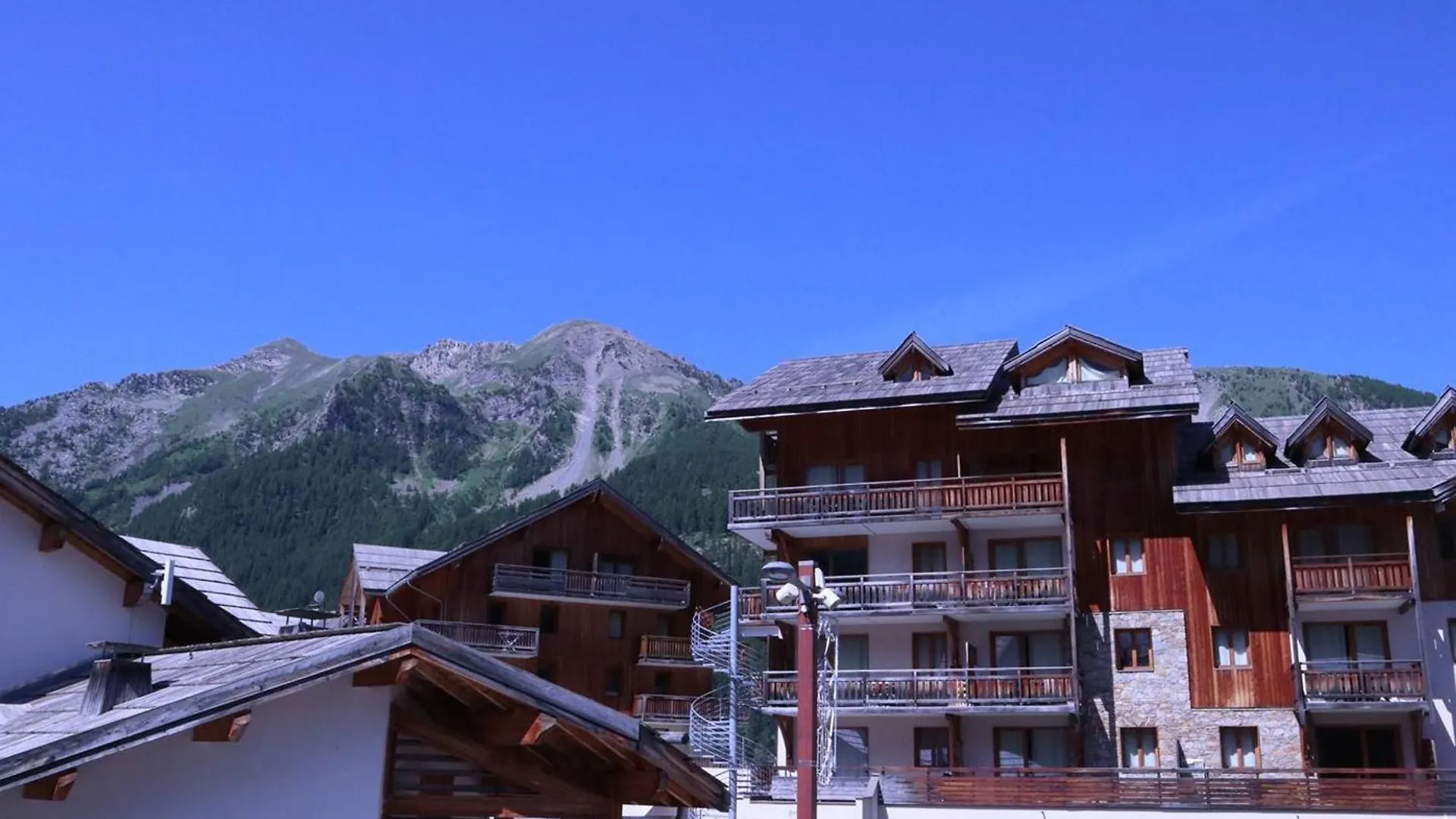 Appartement Skis Aux Pieds Avec Piscine Les Orres