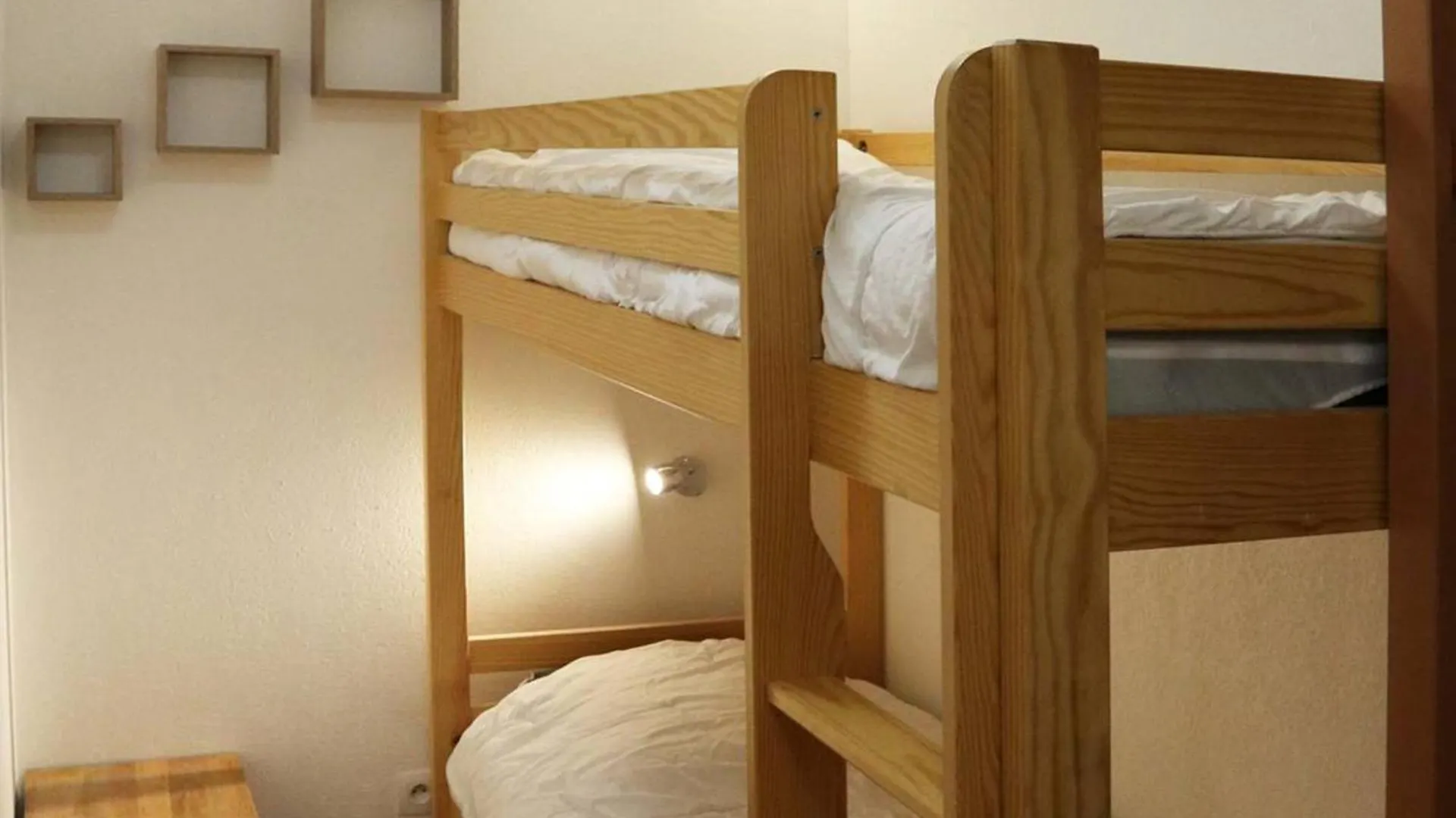 Apartment Appartement Skis Aux Pieds Avec Piscine Les Orres