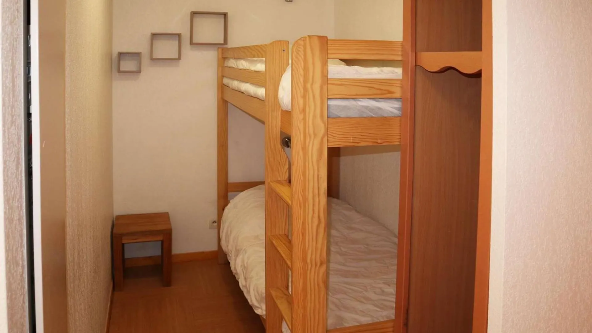 Appartement Skis Aux Pieds Avec Piscine Les Orres 0*,  France