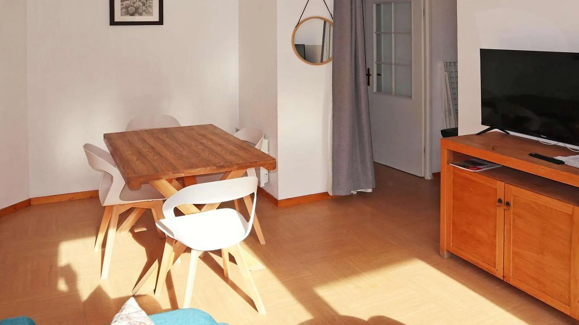 Apartment Appartement Skis Aux Pieds Avec Piscine Les Orres